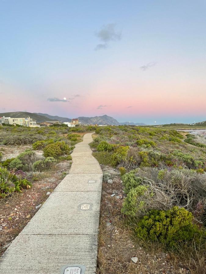 2 On Third Avenue Apartment Hermanus Exterior photo
